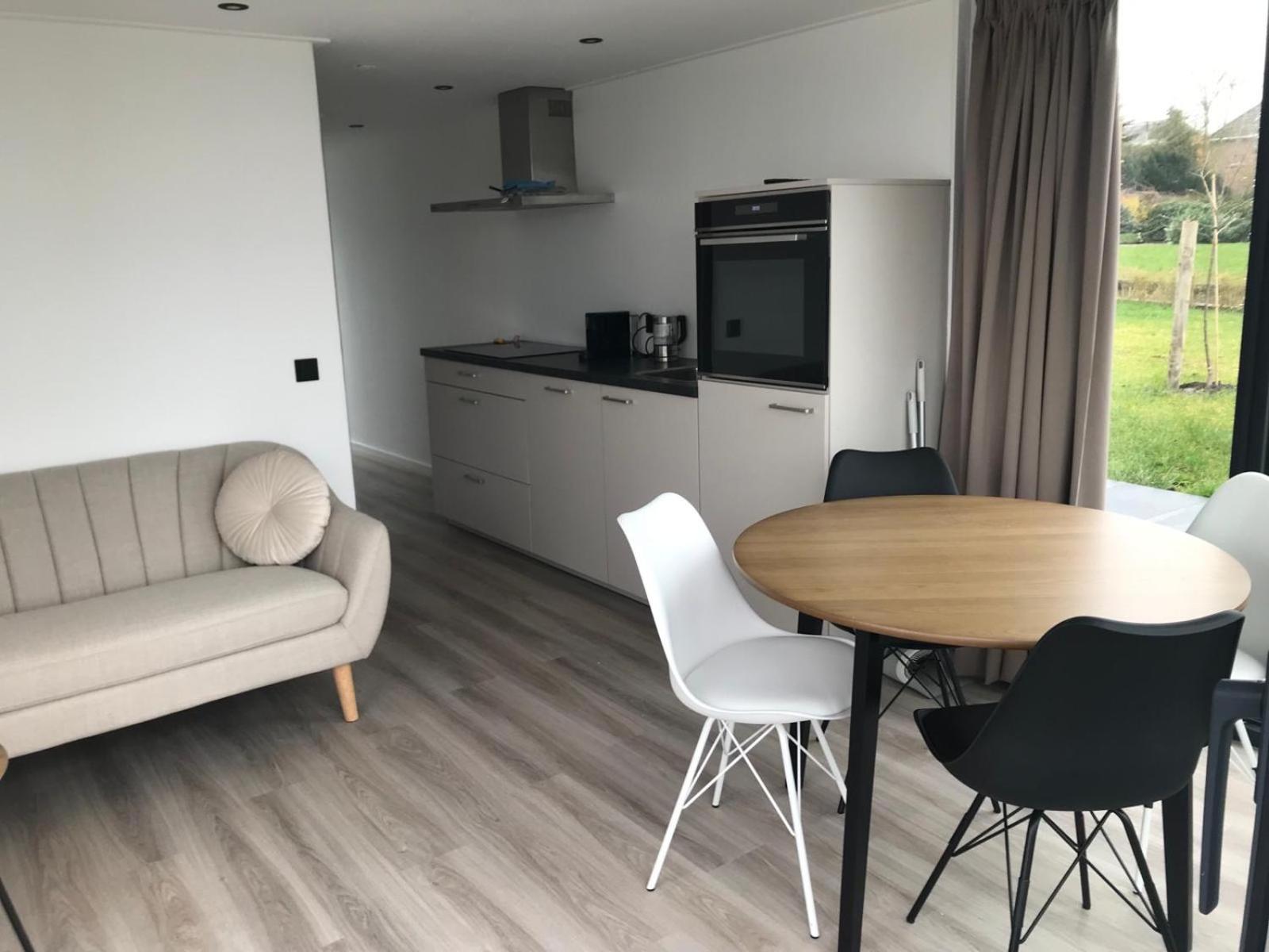 Uniek Overnachten In Een Tiny House Op De Appelhof Wommels Exteriér fotografie