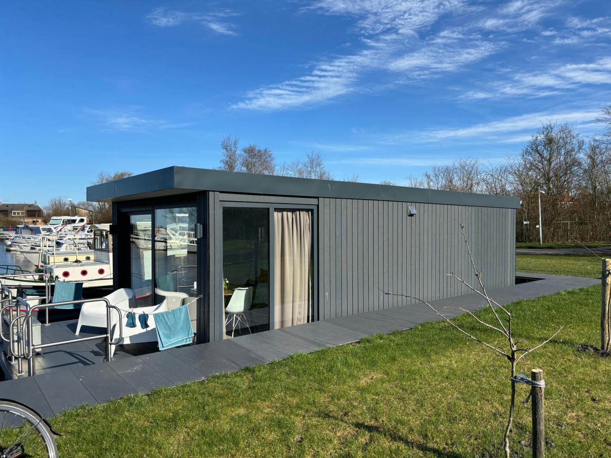 Uniek Overnachten In Een Tiny House Op De Appelhof Wommels Exteriér fotografie